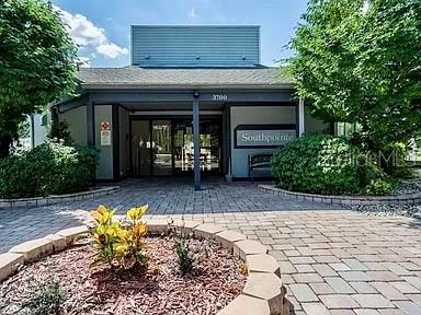 Building Photo - 3704 Southpointe Dr