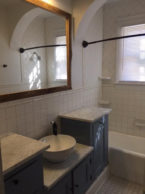 Building Photo - 3407-AB N State St