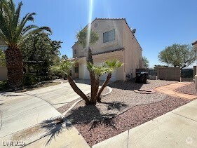 Building Photo - 3209 Castle Canyon Ave