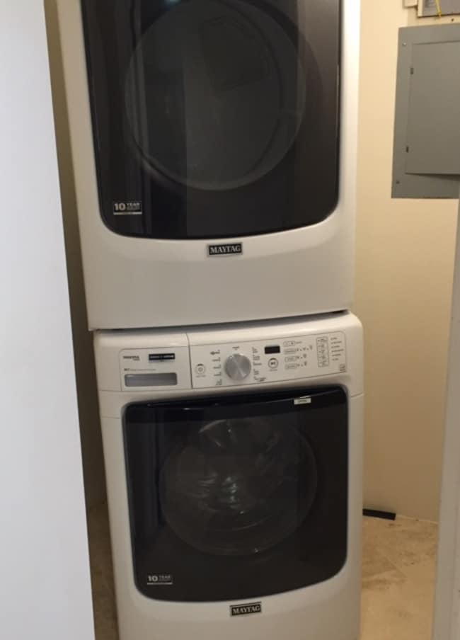 Building Photo - Honolulu Tower - High Floor, Ocean and City View!!!