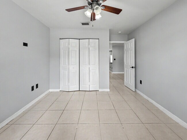 Building Photo - 13435 SW 257th Terrace
