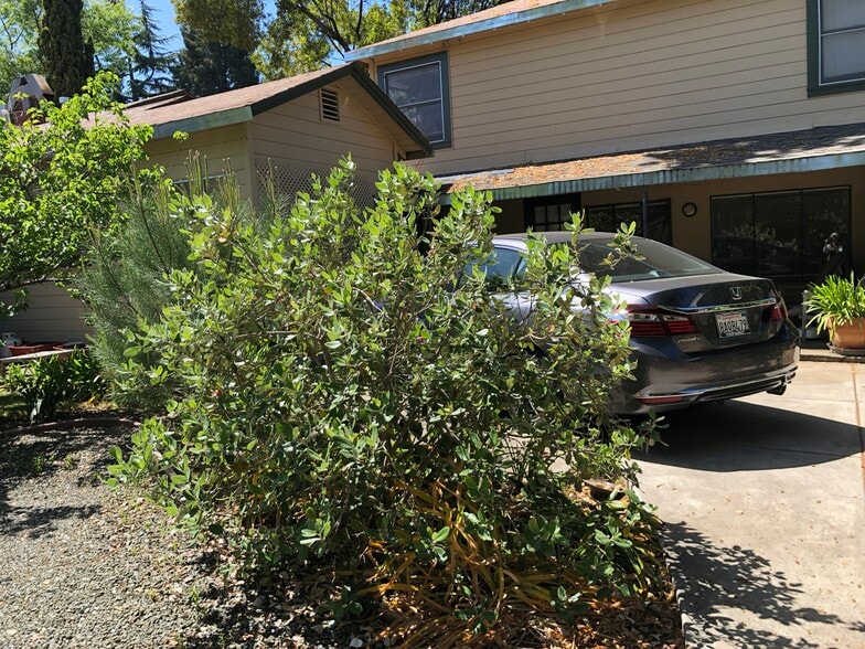 Building Photo - 507 Addison Ave