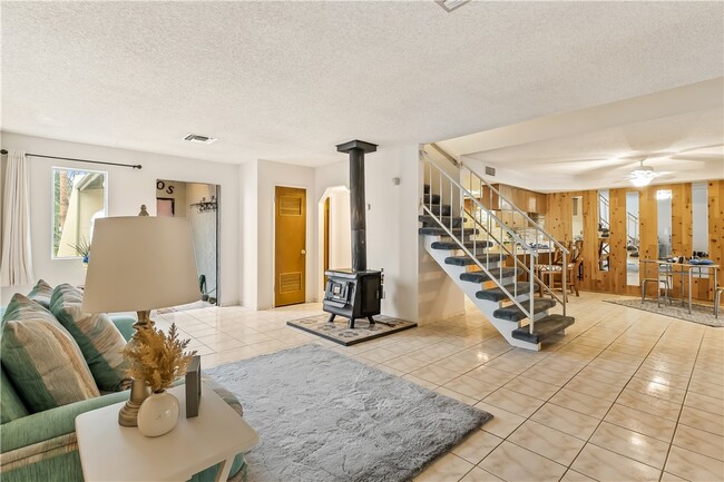 Building Photo - 2687 Country Club Dr