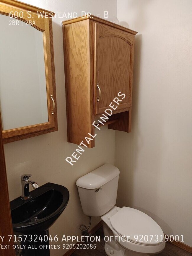 Building Photo - 600 S Westland Dr