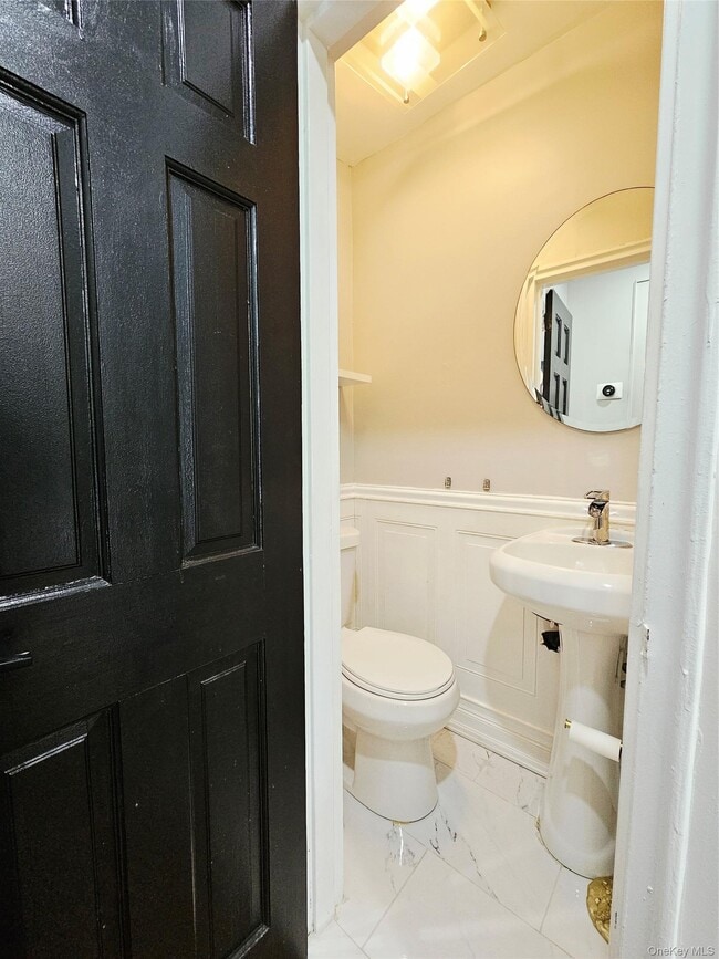 Building Photo - 2082 Pitman Ave