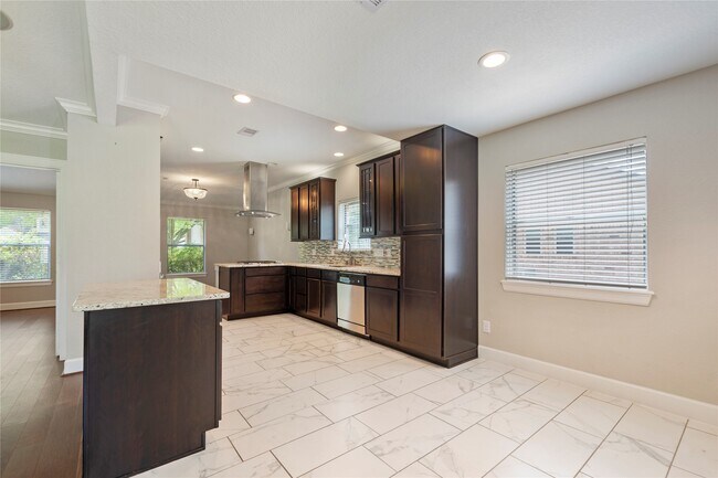 Building Photo - 4023 Bayou Grove Dr
