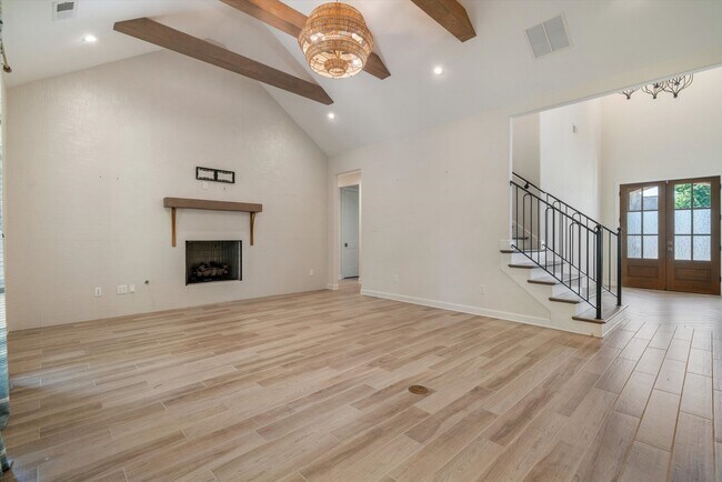 Building Photo - 316 Majestic Trail