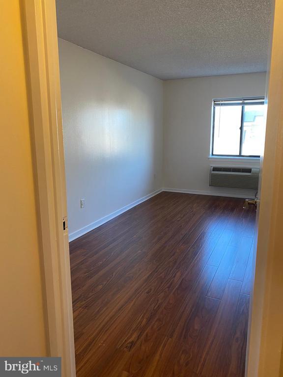 Building Photo - 200 Lombard St