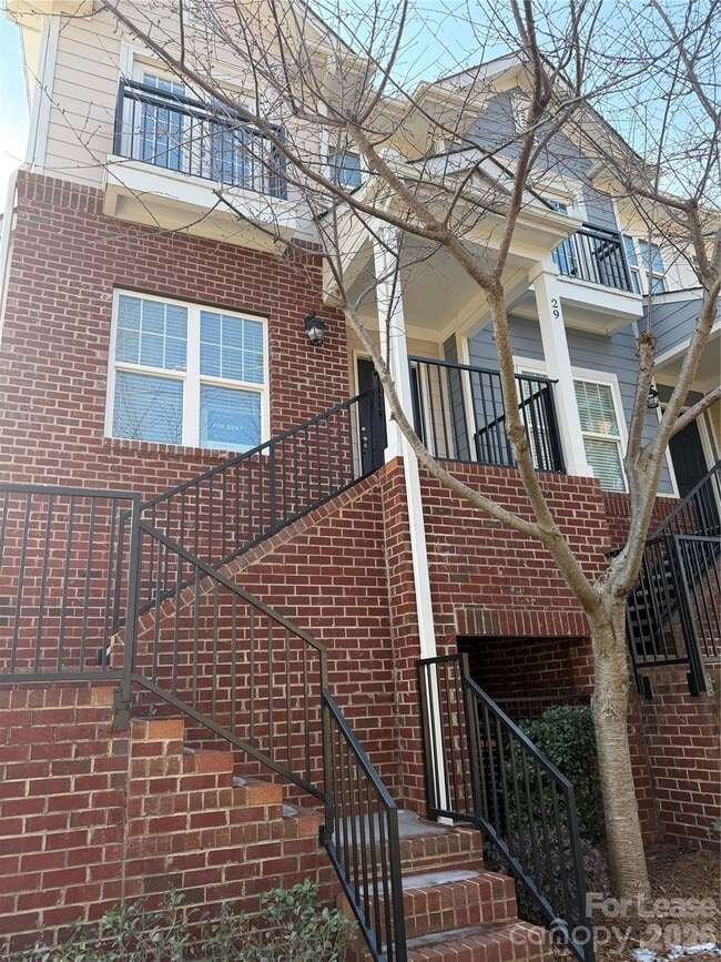 Building Photo - 29 Myrtle St