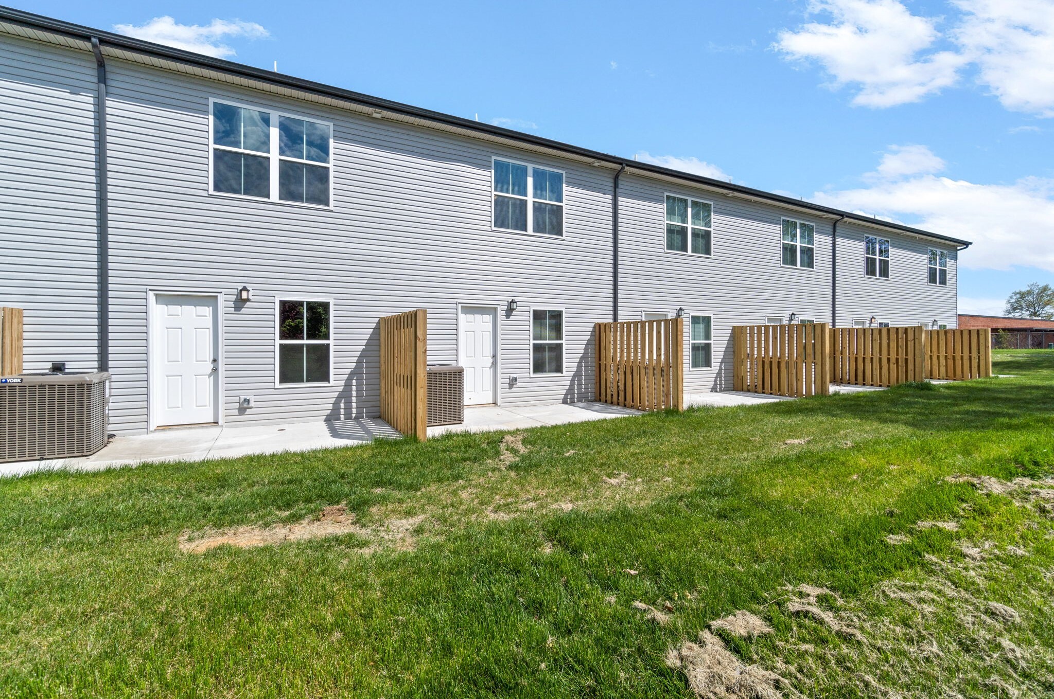 Building Photo - 224 Drayton Dr