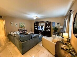Building Photo - 508 Saxony Dr