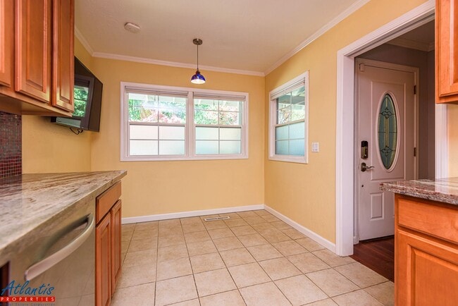 Building Photo - Charming Willow Glen Home