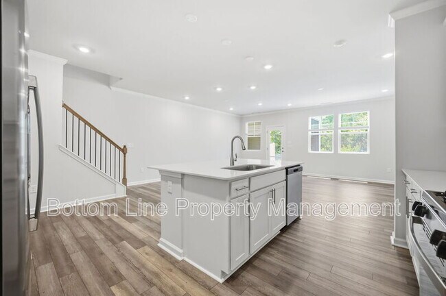 Building Photo - 260 Garden Vine Trl