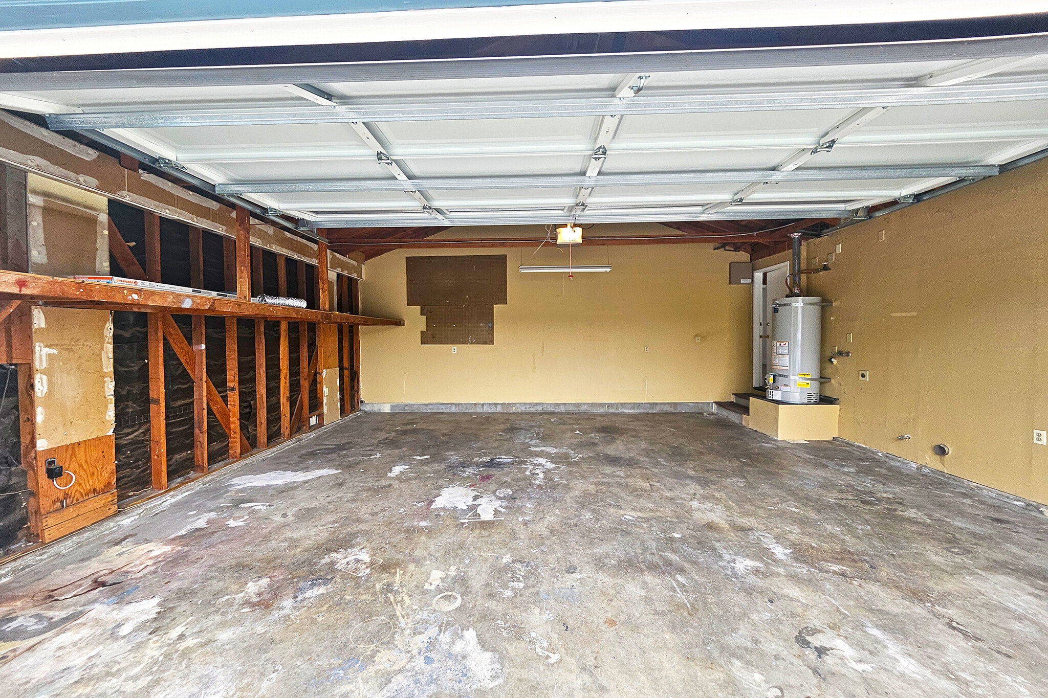 Building Photo - 7556 Thousand Oaks Dr