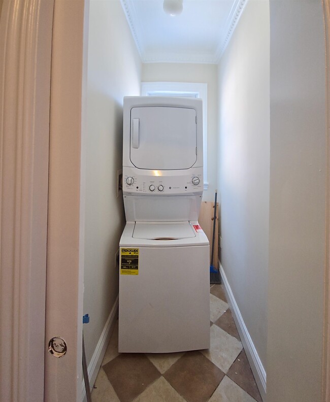 Building Photo - 817-819 Avenue C