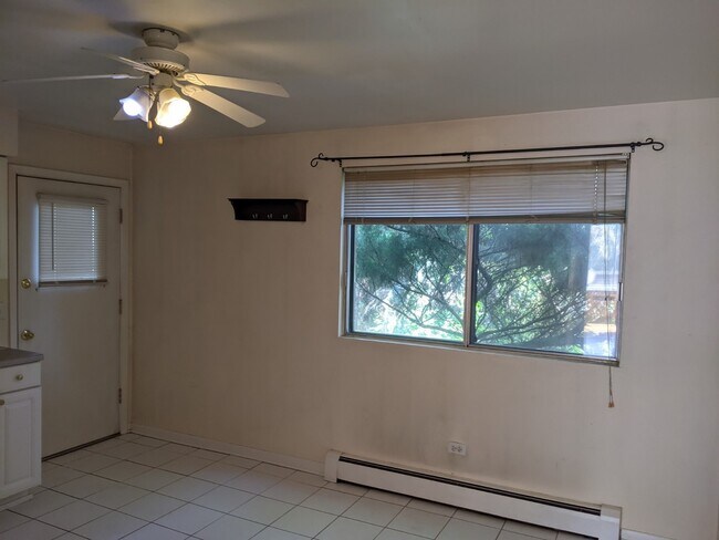 Building Photo - 1762 W Highland Ave