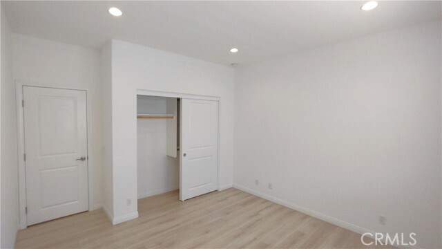 Building Photo - 73 Gardenhouse Way