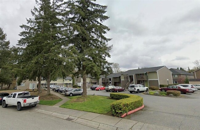 Building Photo - 10018 5th Pl SE