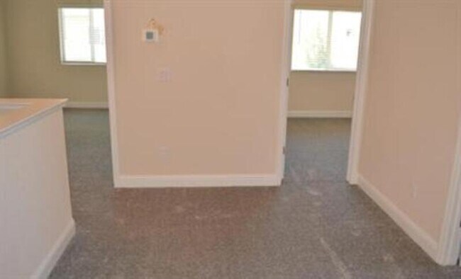 Building Photo - 2406 Gabriel Dr