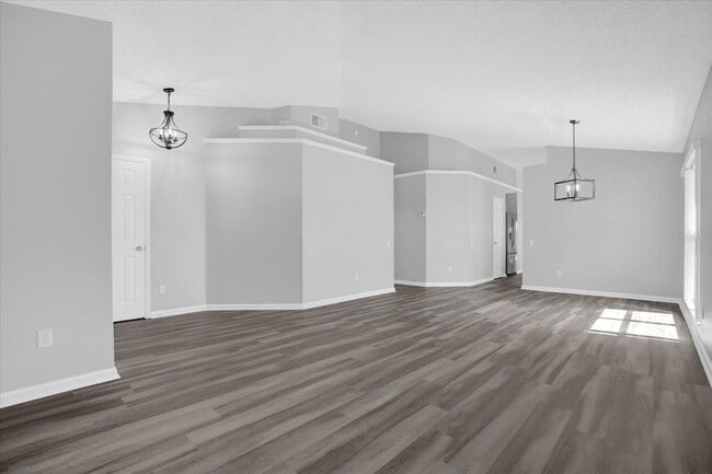 Building Photo - 3521 Moss Pointe Pl