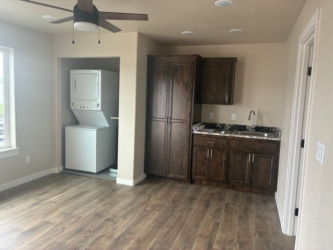 Building Photo - Modern New Construction 1 Bedroom / 1 Bath including Utilities