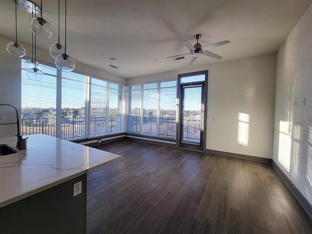 Building Photo - 2700 Old Denton Rd