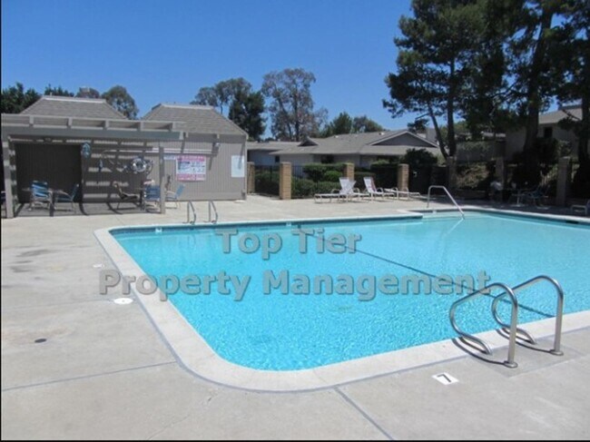 Building Photo - AVAILABLE NOW!! Newly Remodeled UTC/UCSD Condo | Modern Living in the Heart of San Diego