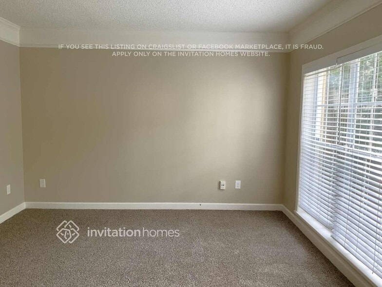 Building Photo - 3733 Lancewood Dr