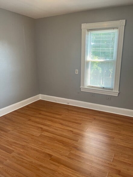 Building Photo - 170 Union St