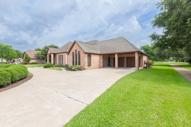 Building Photo - 32810 Waltham Crossing