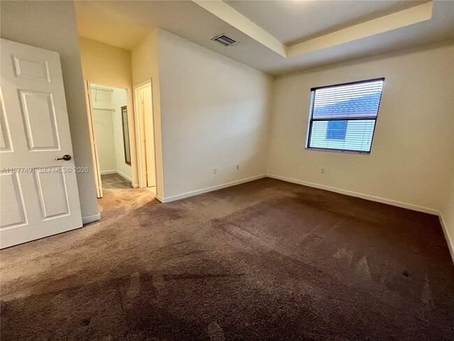 Building Photo - 15000 SW 119th Ln