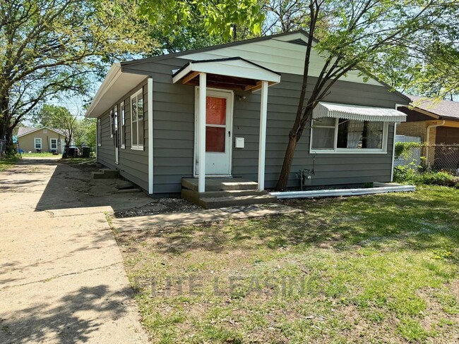 Primary Photo - 3 Bedroom, 1 Bathroom Available Now