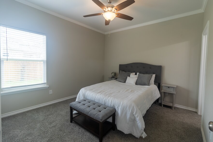 Primary Bedroom - 803 Hall St