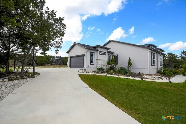 Building Photo - 114 High Point Cir