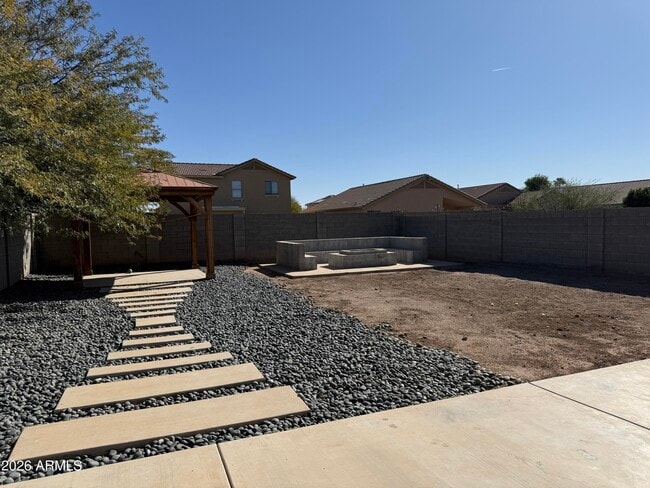 Building Photo - 6723 W Beverly Rd