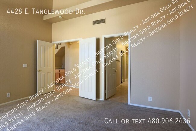 Building Photo - 4428 E Tanglewood Dr
