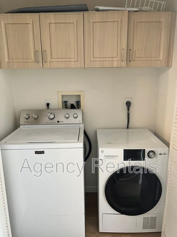 Building Photo - 92-1465 Aliinui Dr