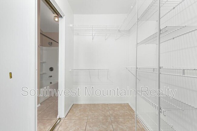 Building Photo - 541 N Granite St