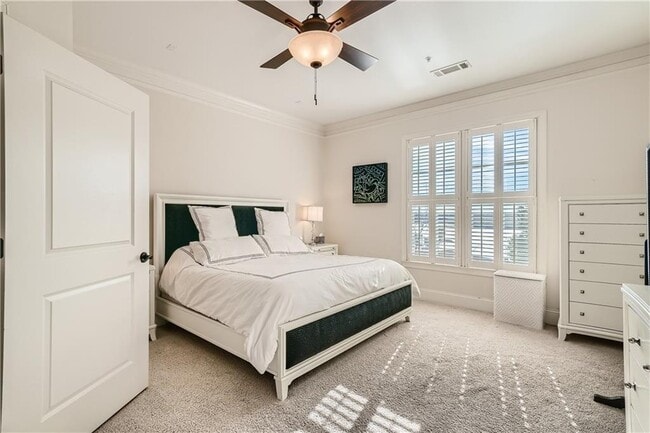 Building Photo - 6060 City Walk Ln