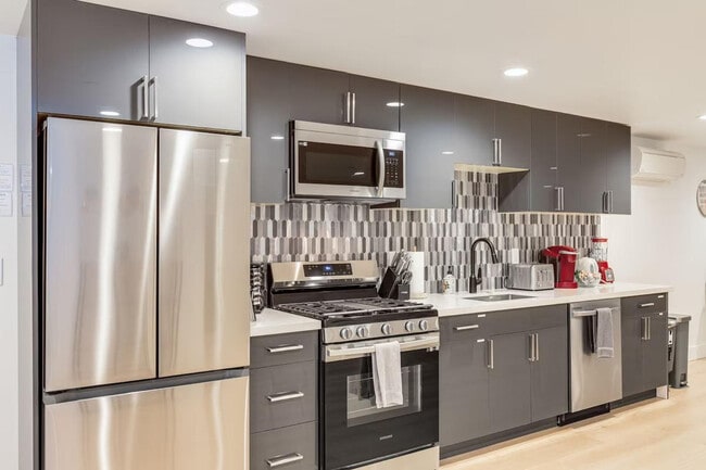 Building Photo - 115 110th Pl SE