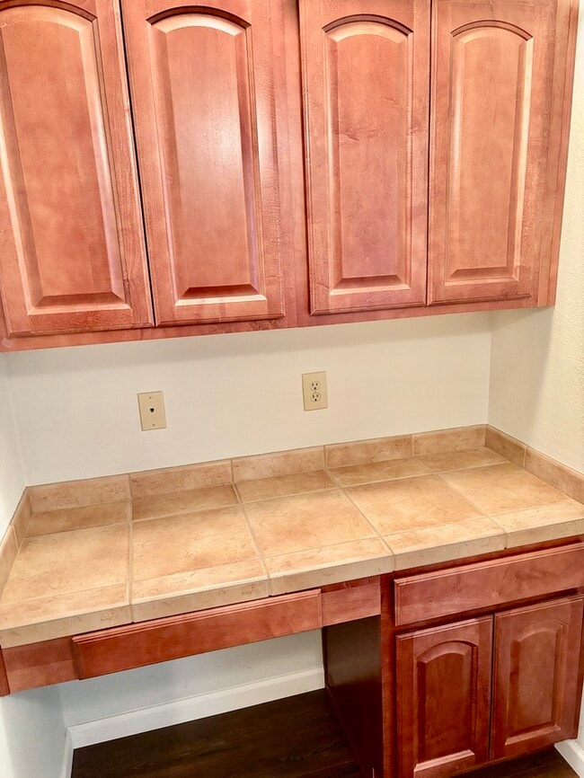 Building Photo - Two bedroom with Community Pool