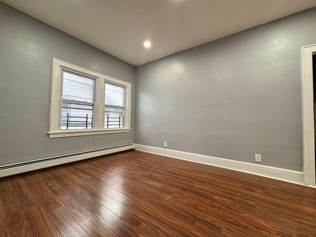 Building Photo - 51 Poe Ave