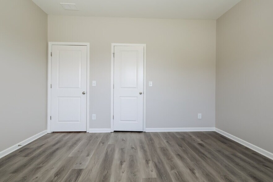 Building Photo - 29 Alexander Ln