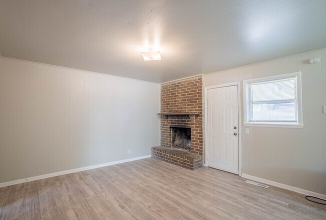 Building Photo - 5021 S 85th E Ave