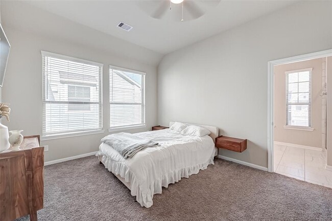 Building Photo - 2523 Terrace Point Dr