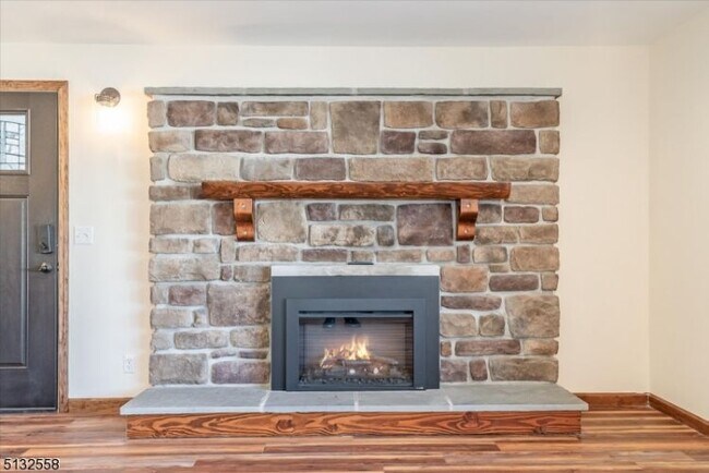 Building Photo - 9 Log Cabin Terrace