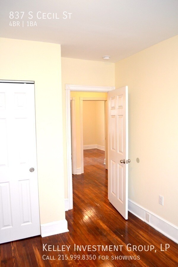 Building Photo - 837 S Cecil St