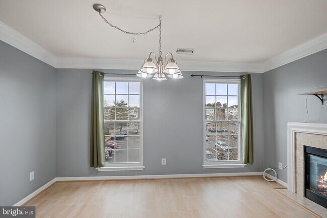 Building Photo - 46966 Courtyard Sq