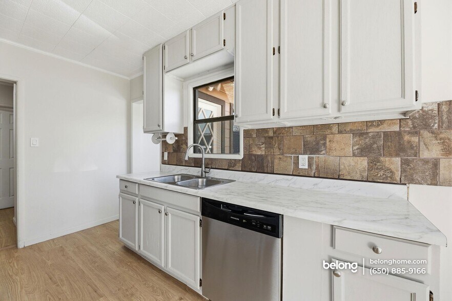 Building Photo - 26786 Clarkford St