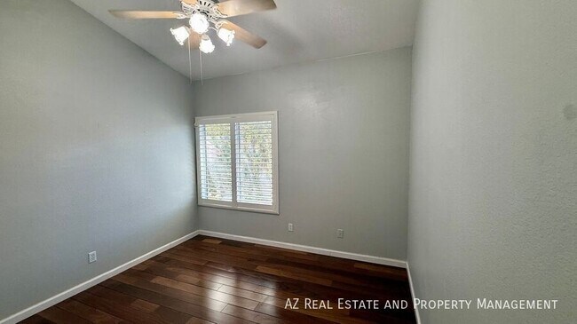 Building Photo - 1655 E Saltsage Dr